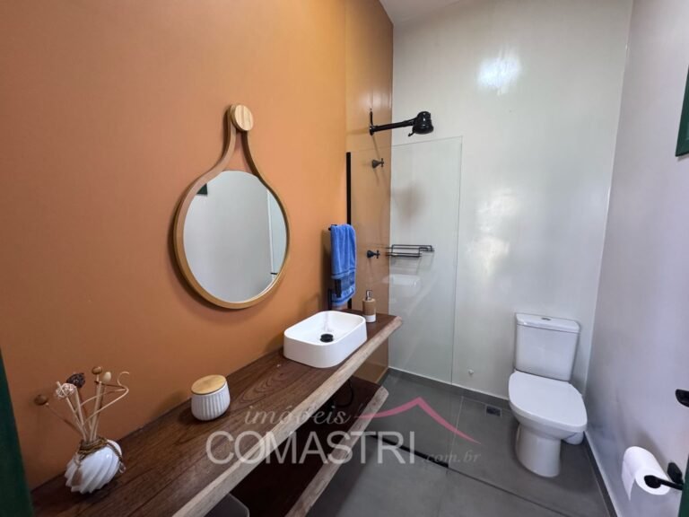 8bfb8196-be65-446e-a286-df435e7a1db0