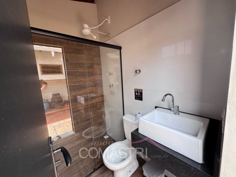 52675099-d82e-48b3-9499-5979fe5548f3