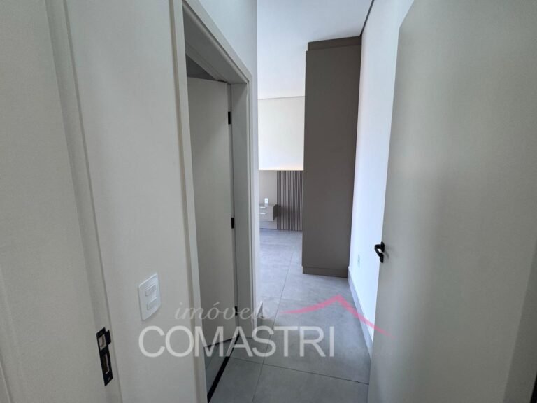 652f3dff-f365-4835-ba17-9733639bc411